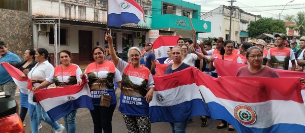 Continúan las protestas en Arroyos y Esteros - La Tribuna