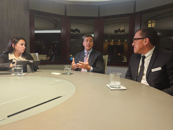 Due to its agility and investment regulation Paraguay will be a digital leader, affirms Peña - .::Agencia IP::.