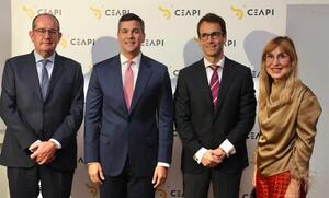 Peña invita a empresarios españoles a apoyar a Paraguay con creación de empleo - MarketData