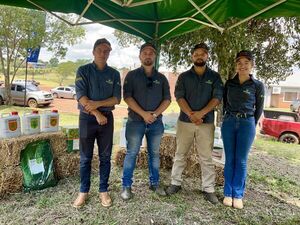 Prosoil presentó tecnologías para agricultura sostenible en la jornada de campo de la Cooperativa La Paz