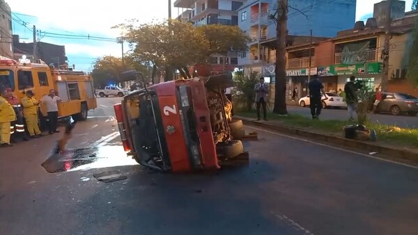 Instan mantener precaución a conductores de vehículos de emergencia en Encarnación