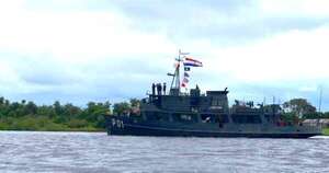 Diario HOY | Buque de la Armada transporta 30.000 kilos de víveres para pobladores de Bahía Negra