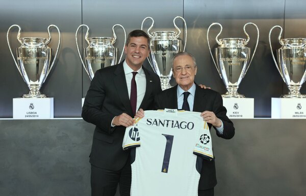Versus / El presidente Santiago Peña se reunió con Florentino Pérez, mandamás del Real Madrid
