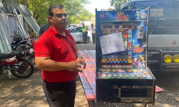 Municipalidad de Coronel Oviedo incautó diez máquinas tragamonedas sobre la avenida Jaime San Just