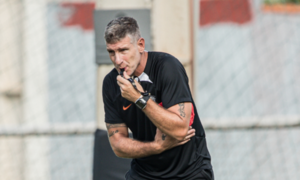 Versus / Olimpia: ¿Martín Palermo encontró el equipo?