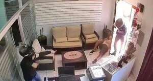 La Nación / Delincuentes asesinan a un joyero durante asalto