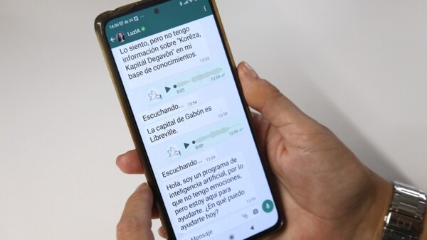 WhatsApp habilita una función para buscar mensajes por fecha