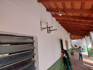 Escuela de Calle'i sufre robo de compresor de aire acondicionado (video) » San Lorenzo PY