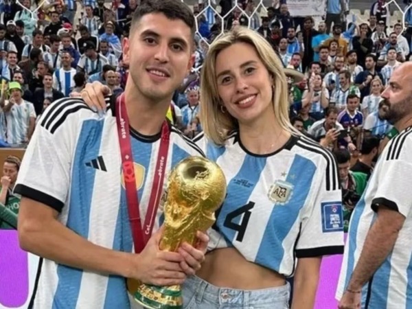Expareja de un campeón del Mundo puso a la venta su medalla y camiseta - trece