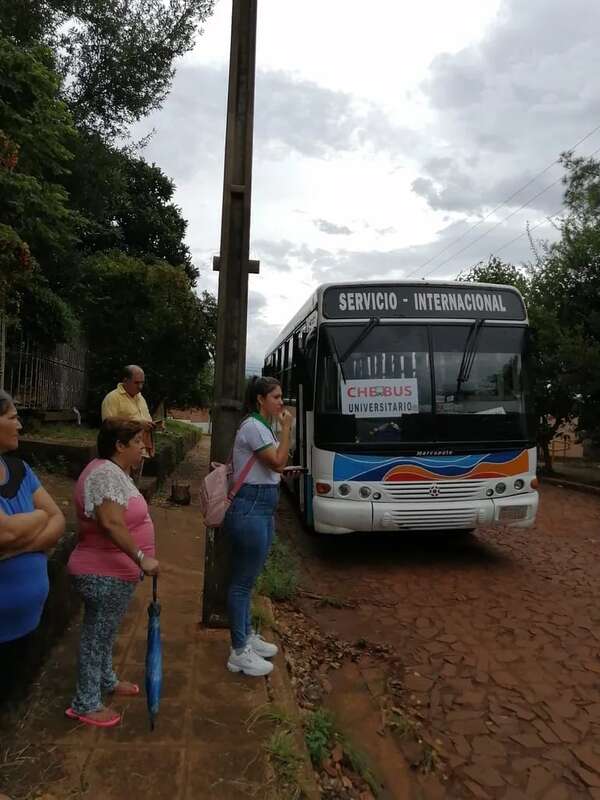 Implementan transporte universitario gratuito en Encarnación - Nacionales - ABC Color