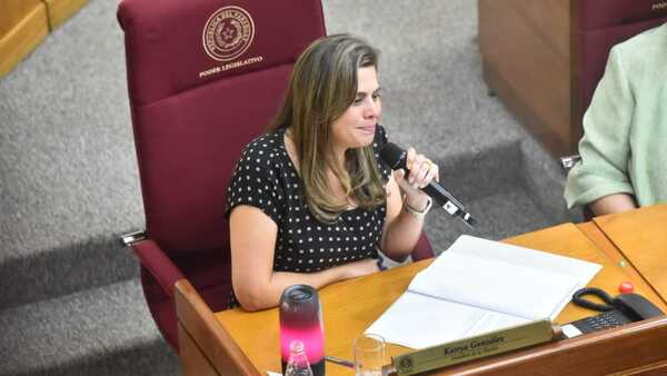 Colorados independientes no asistirán a sesión extra para tratar caso Kattya González