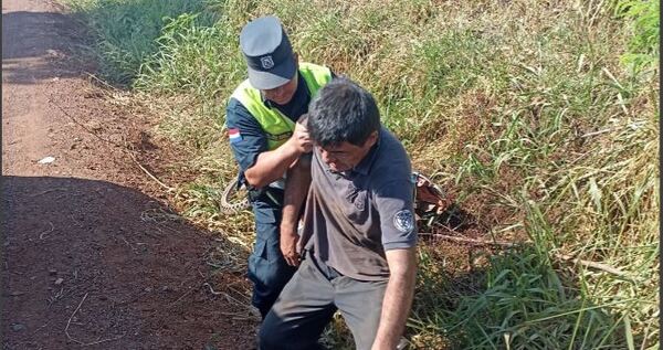 UN MOTOCICLISTA SUFRIÓ UN ACCIDENTE EN FÉLIX PÉREZ CARDOZO