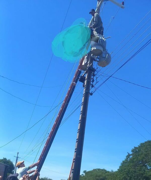 Electricista de ANDE recibió descarga eléctrica mientras laburaba