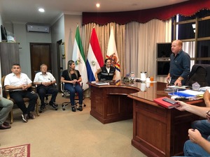 Ministra de Obras Públicas Concluye Productiva Jornada en Itapúa con Reunión Clave con el Gobernador
