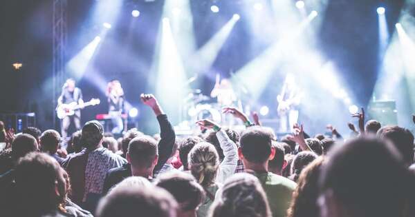La Nación / Acudir a un concierto es especialmente beneficioso para el cerebro, según estudio