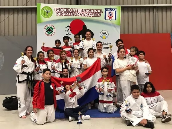 Destacada participación de Academia de Taekwondo paraguaya | 1000 Noticias