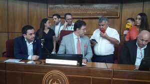 «Beto» Ovelar vuelve a reconocer a que «Kalé» planteó expulsión de Kattya | 1000 Noticias