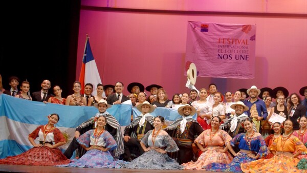 Enriquecimiento cultural a través de la danza y la música