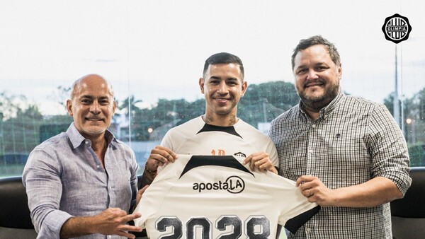 Derlis González renueva con Olimpia hasta el 2028