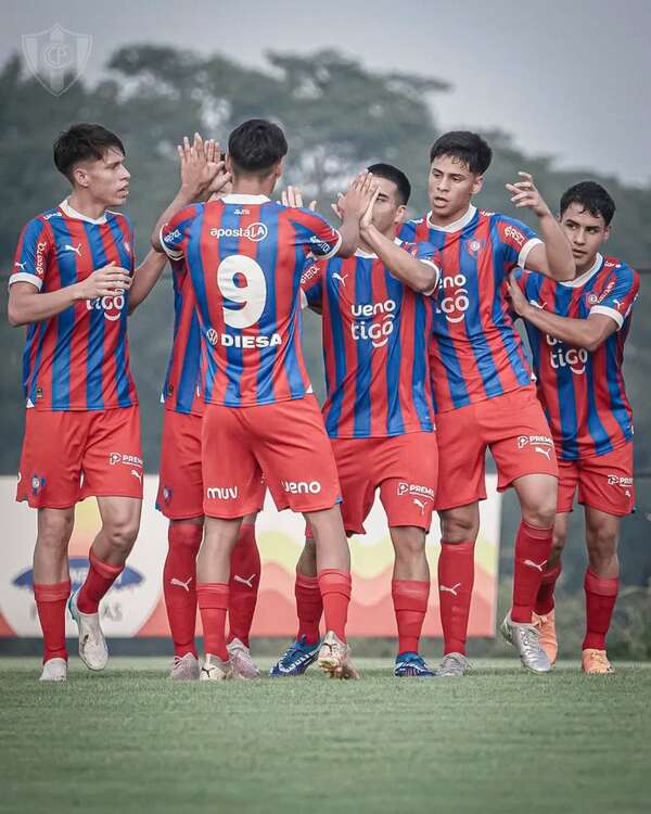 Cerro quedó solo en las Juveniles - Fútbol - ABC Color