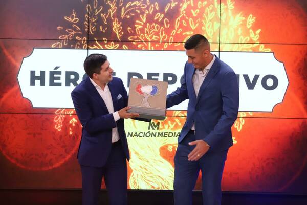 Los héroes del año fueron galardonados por Nación Media