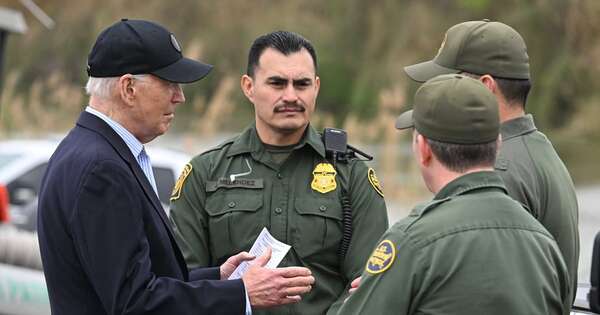 La Nación / Biden y Trump visitan la frontera
