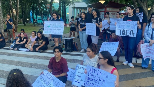 Exigen arancel cero y boleto universitario