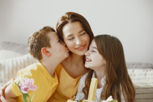 Conoce qué tipo de madre eres, según tu signo del zodiaco
