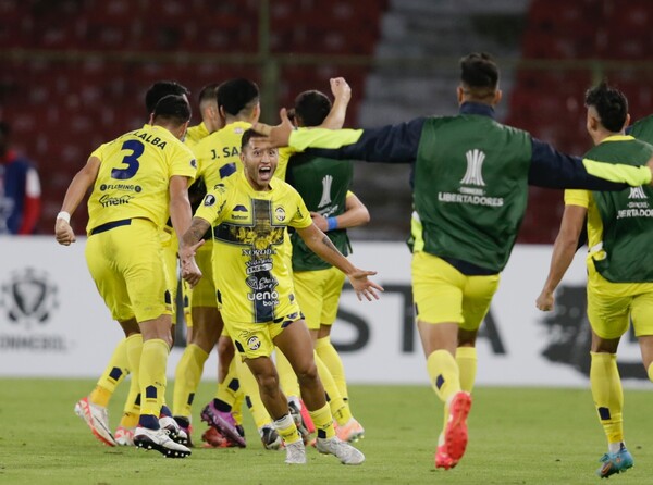 Trinidense hace historia y continúa en la Libertadores | 1000 Noticias