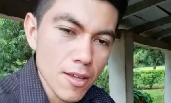 (VIDEO)Alder Alcides se puso romántico por las lluvias y cantó “temporal de amor”