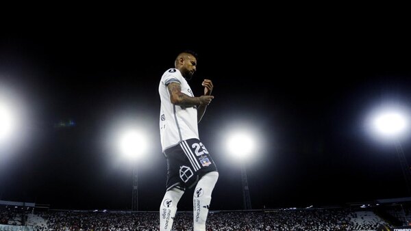 Colo Colo resiste ante Godoy Cruz y será rival del Sportivo Trinidense