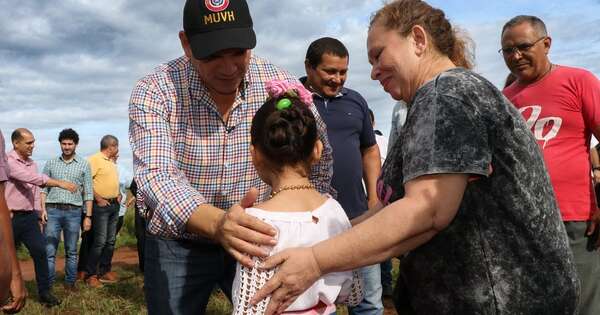 Diario HOY | Dan inicio a construcción de 97 viviendas sociales en Paraguarí