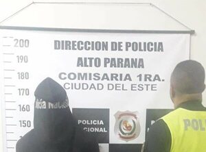 Ladrón se probó prendas y salió corriendo