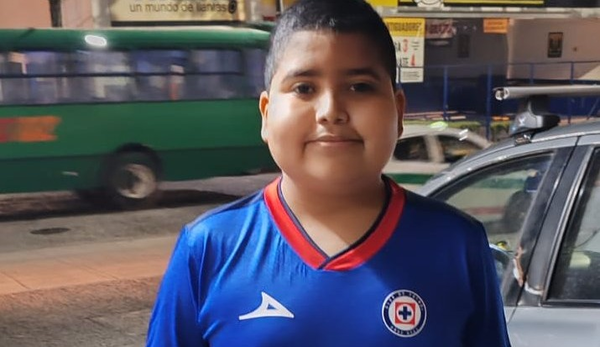 Niño con cáncer renuncia a quimioterapias para disfrutar lo que le queda de vida - Noticiero Paraguay