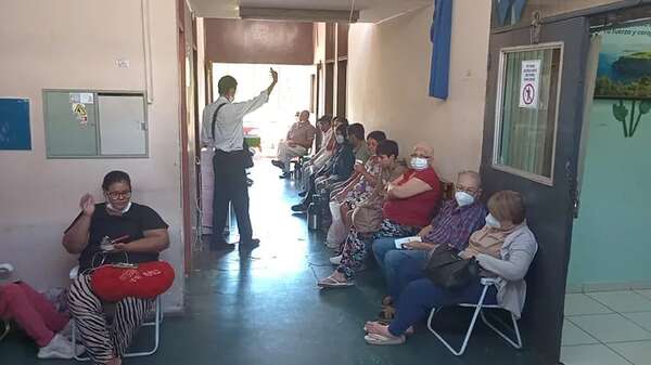 Incan: pacientes con alimentación enteral, desesperados por falta de suplementos - Nacionales - ABC Color