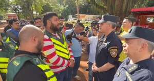 Diario HOY | Conductores de moto Bolt encaran al Comandante de la Policía durante visita a CDE