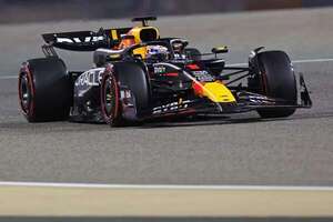 Verstappen aparece en el primer gran momento de la temporada y logra la 'pole' en Baréin - Automovilismo - ABC Color