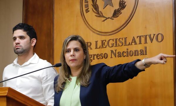 Cuidado con tu búmeran, senadora