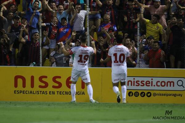 [VIDEO] ¡Por fiiiiin! Diego Churín metió un golazo