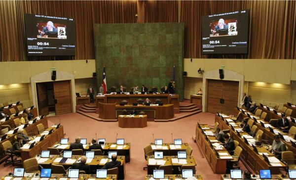 CHILE: Diputados aprueban proyecto de ley de usurpaciones con artículo sobre “legítima defensa privilegiada”