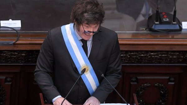 El paquete de leyes «anticasta» que Javier Milei presentó en el Congreso argentino