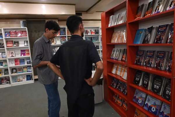 Un paseo por el mundo de los libros - Literatura - ABC Color