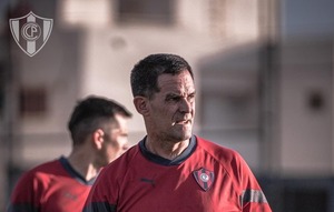 ¡Se fue! Víctor Bernay ya no es entrenador de Cerro Porteño - Unicanal