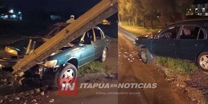 CONDUCTOR EBRIO SE INCRUSTÓ CONTRA COLUMNA DE LA ANDE EN ENCARNACIÓN  - Itapúa Noticias