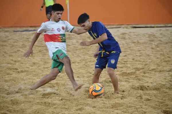 San Antonio, Libertad y Luqueño avanzan en el futbol playa