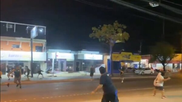 Violencia y destrozos en Itauguá tras partido clasificatorio de futsal