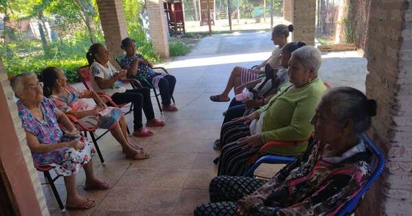 La Nación / Bañado Tacumbú: piden juegos y materiales didácticos para abuelitos del Centro día