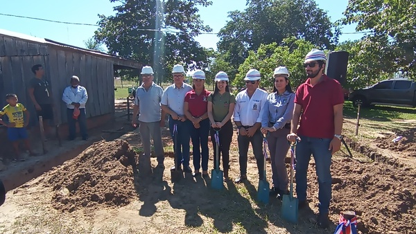 Inicia la construcción de viviendas sociales en Rincón de Luna para 33 familias