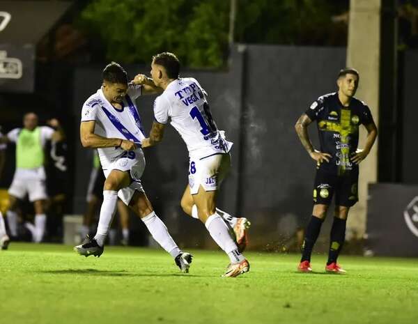 Sportivo Ameliano vs. 2 de Mayo, el primer duelo de este sábado - Fútbol - ABC Color