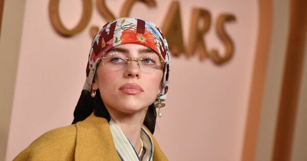 La Nación / Billie Eilish y Ryan Gosling cantarán en los Óscar